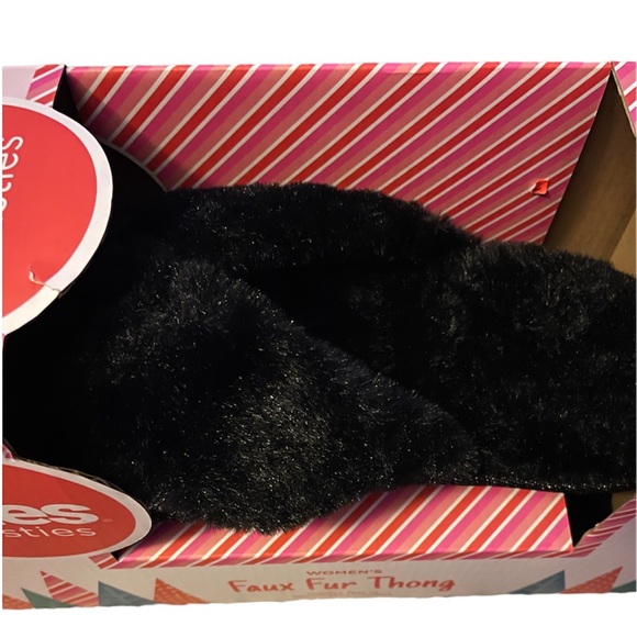 BNIB Totes Women's Toasties Faux-Fur Cross Slide Slippers - Picture 3 of 5